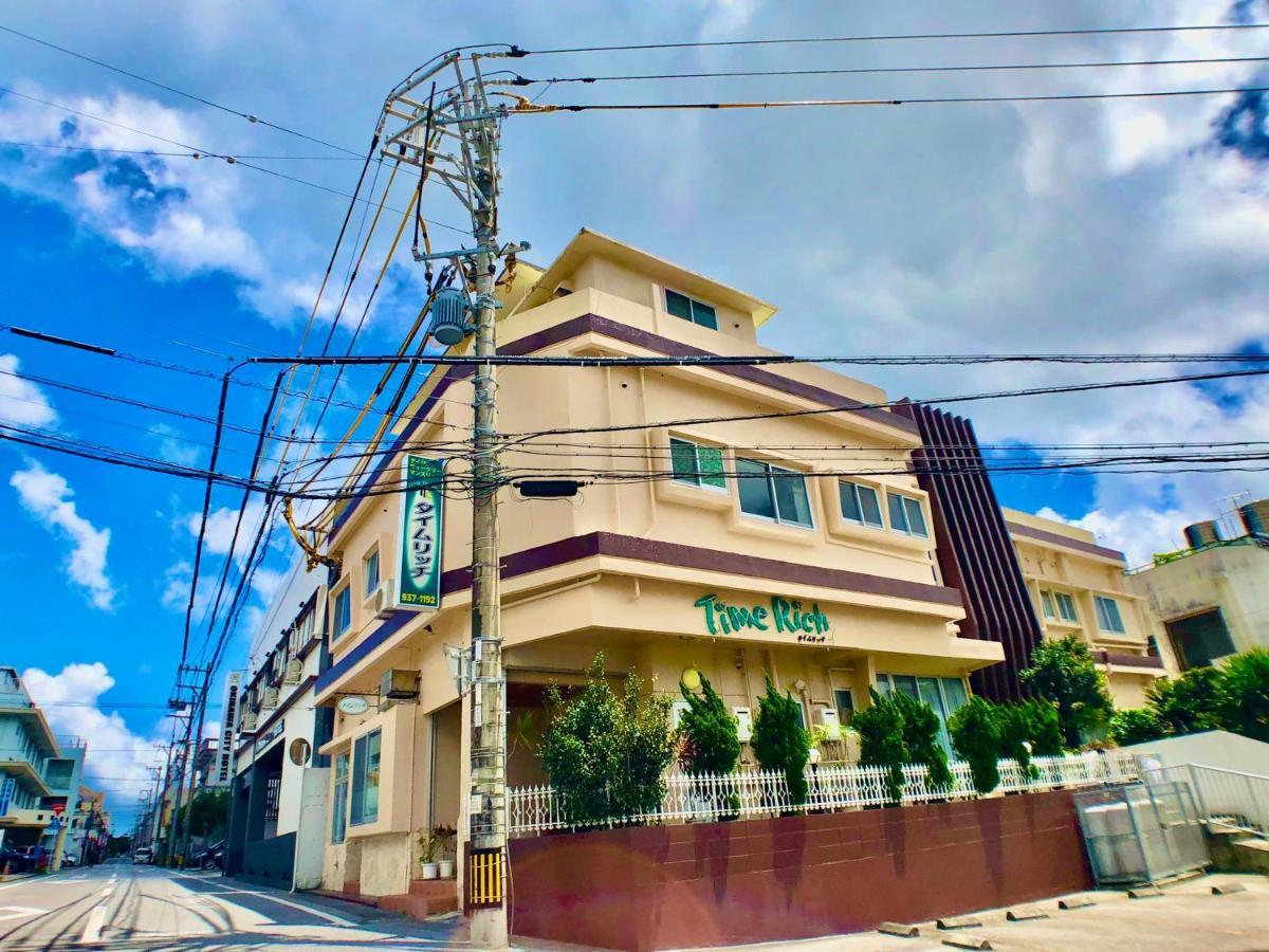 ホテル Time Rich 沖縄市 エクステリア 写真